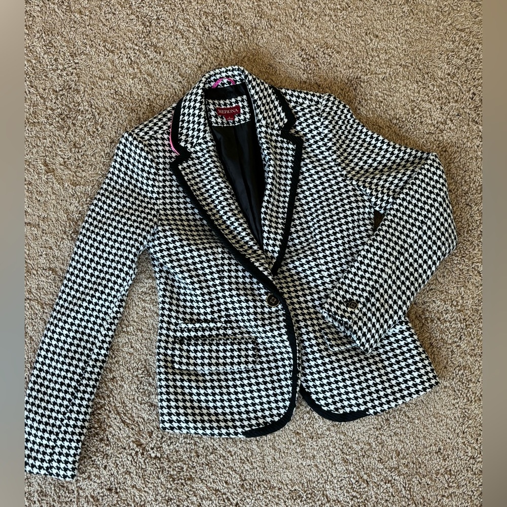 Merona houndstooth black and white blazer single breast black piping pink trim 8